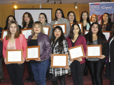 Sanantoninos se certifican en curso de Asistente Administrativo Contable