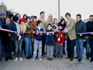 Vecinos de calle Márquez de la Plata - Cerro Alegre inauguraron proyecto de pavimentación