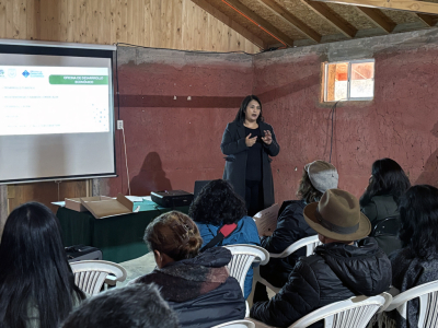 Agricultores rurales de San Antonio conocen el modelo de comercialización del mercado Lo Valledor