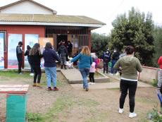 Municipio facilitó trámites a vecinos de Colinas de Llolleo I