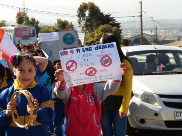 M&aacute;s de 260 vecinos participaron en caminata en Cerro Alegre