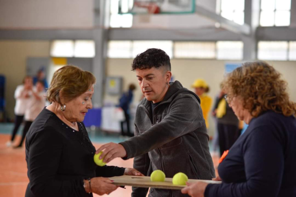 Personas Mayores de San Antonio se preparan para su tercera olimpiada deportiva