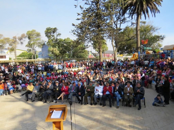 Se entregó a los vecinos la remodelada Plaza de Llo lleo