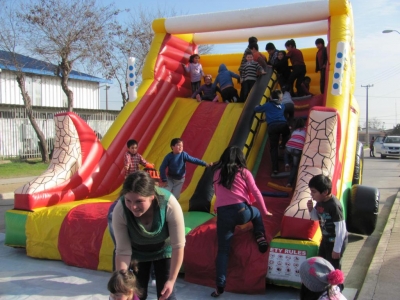 Programa Quiero Mi Barrio celebra con niños y niñas vacaciones de invierno