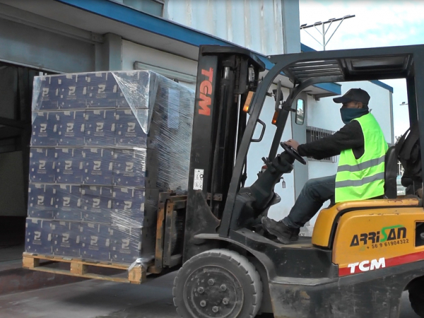 Ya se inició en San Antonio la segunda fase de entrega de cajas de mercadería del Gobierno Central