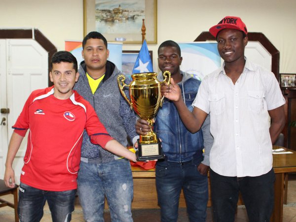 Municipalidad de San Antonio invita a participar en Campeonato de Baby F&uacute;tbol para migrantes