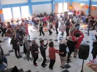 Adultos mayores de San Antonio dijeron &ldquo;adi&oacute;s agosto, bienvenida primavera&rdquo;