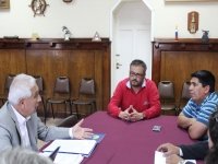 Equipo de Secpla y Alcalde Omar Vera se re&uacute;nen con dirigentes Portuarios de STI