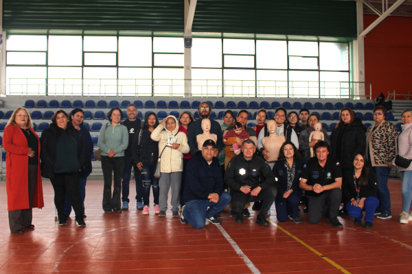Fonderos se capacitan en primeros auxilios con motivo de la celebración de Fiestas Patrias