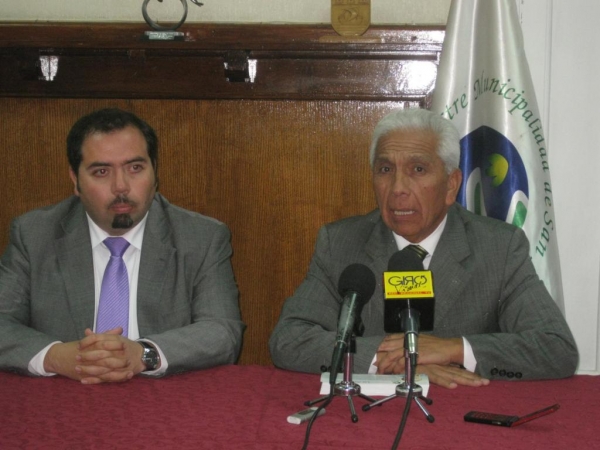 Este jueves Gimnasio Jos&eacute; Rojas Zamora, Luis Dimas inicia encuentros art&iacute;sticos de San Antonio