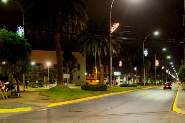 San Antonio se llena de esp&iacute;ritu navide&ntilde;o con luces y adornos en distintos puntos de la comuna